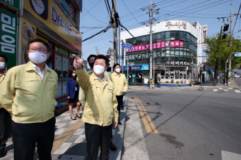 [크기변환]1 20200427 코로나19 대응관련 동구 순회방문12.jpg