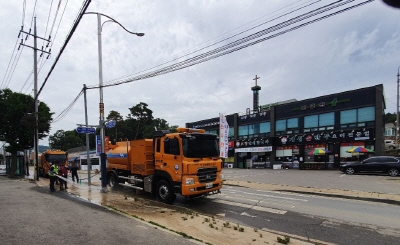 [크기변환]1-2 보도자료 사진(인천 중구 농지 성 토공사 비산먼지 관리 강화 나서).jpg