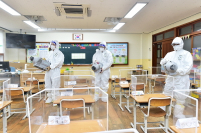 [크기변환]부평구 보건소 관내 초등학교 코로나19 예방  집중방역2020-06-29 (16).JPG