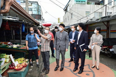 [크기변환]차준택 부평구청장 일신시장 전통시장 인정 등록 에 따른 방문2020-07-30 (8).JPG